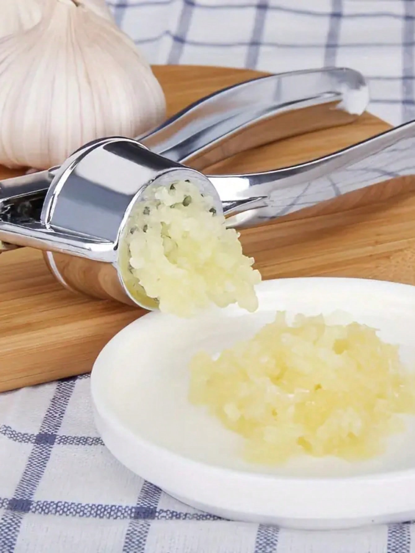 مكبس ثوم قابل للغسل، عصارة زنج - مراجعة Kitchen Gadgets Juicer وسعره